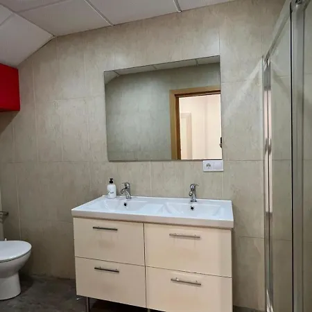 A 30 Metro De La Playa Con Piscina Y Garaje En La Carihuela Apartment Torremolinos