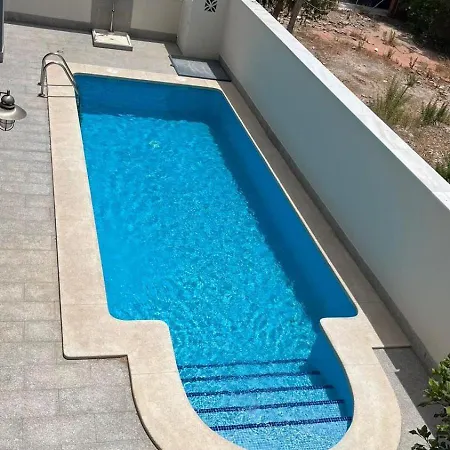 Apartment A 30 Metro De La Playa Con Piscina Y Garaje En La Carihuela *
