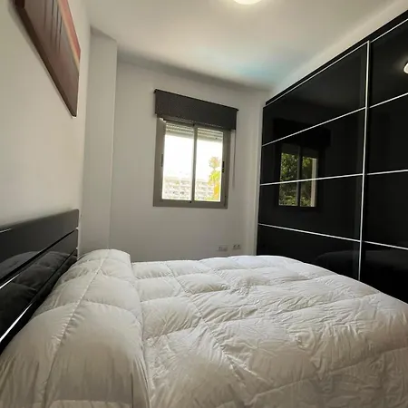 A 30 Metro De La Playa Con Piscina Y Garaje En La Carihuela Apartment Torremolinos
