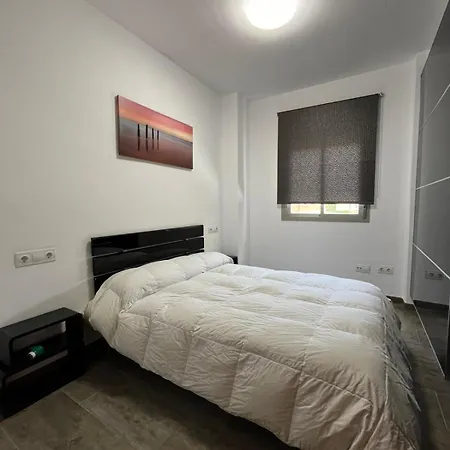 A 30 Metro De La Playa Con Piscina Y Garaje En La Carihuela Apartment *