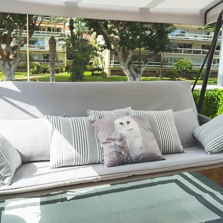 Apartment A 30 Metro De La Playa Con Piscina Y Garaje En La Carihuela Torremolinos