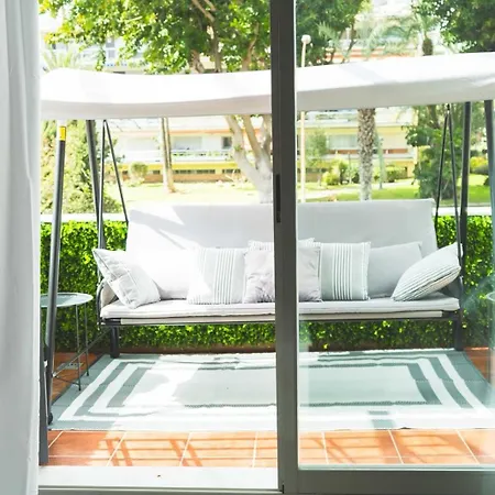 A 30 Metro De La Playa Con Piscina Y Garaje En La Carihuela * Torremolinos