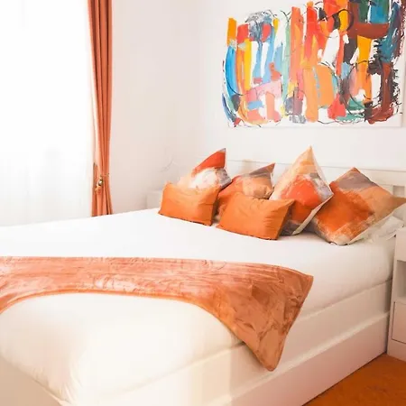 A 30 Metro De La Playa Con Piscina Y Garaje En La Carihuela Apartment Torremolinos