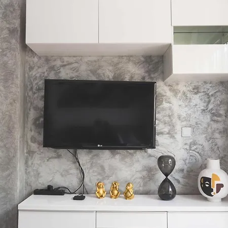 Apartment A 30 Metro De La Playa Con Piscina Y Garaje En La Carihuela Torremolinos