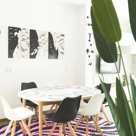 A 30 Metro De La Playa Con Piscina Y Garaje En La Carihuela * Torremolinos