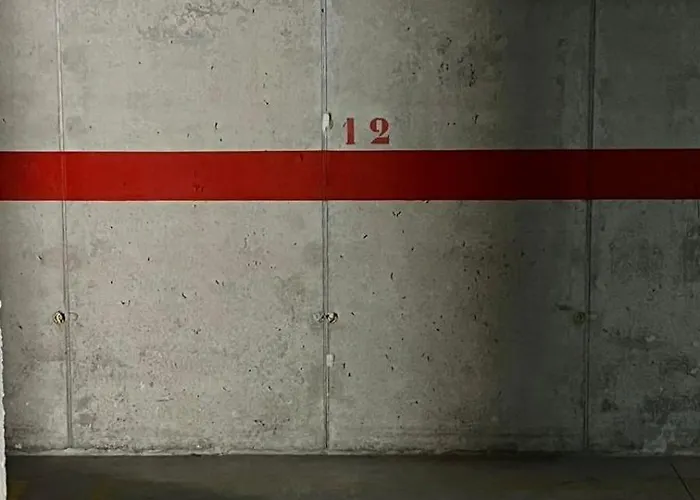 Apartament A 30 Metro De La Playa Con Piscina Y Garaje En La Carihuela Torremolinos