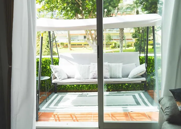 A 30 Metro De La Playa Con Piscina Y Garaje En La Carihuela * Τορρεμολίνος