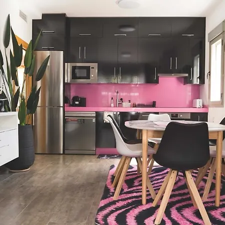 Apartamento A 30 Metro De La Playa Con Piscina Y Garaje En La Carihuela *